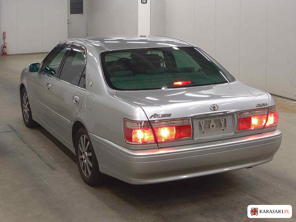 Toyota Crown 2000 z aukcji japońskiej