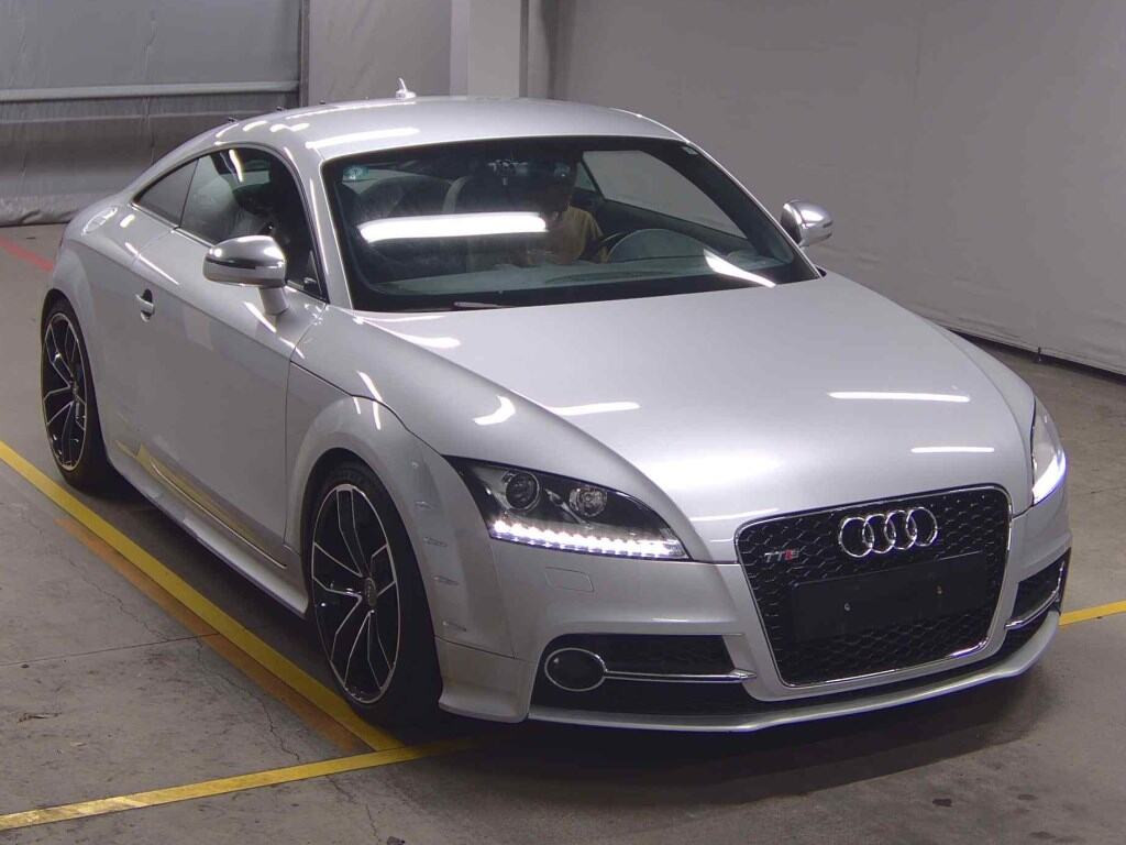 Audi TTS Coupe 2008 z aukcji japońskiej