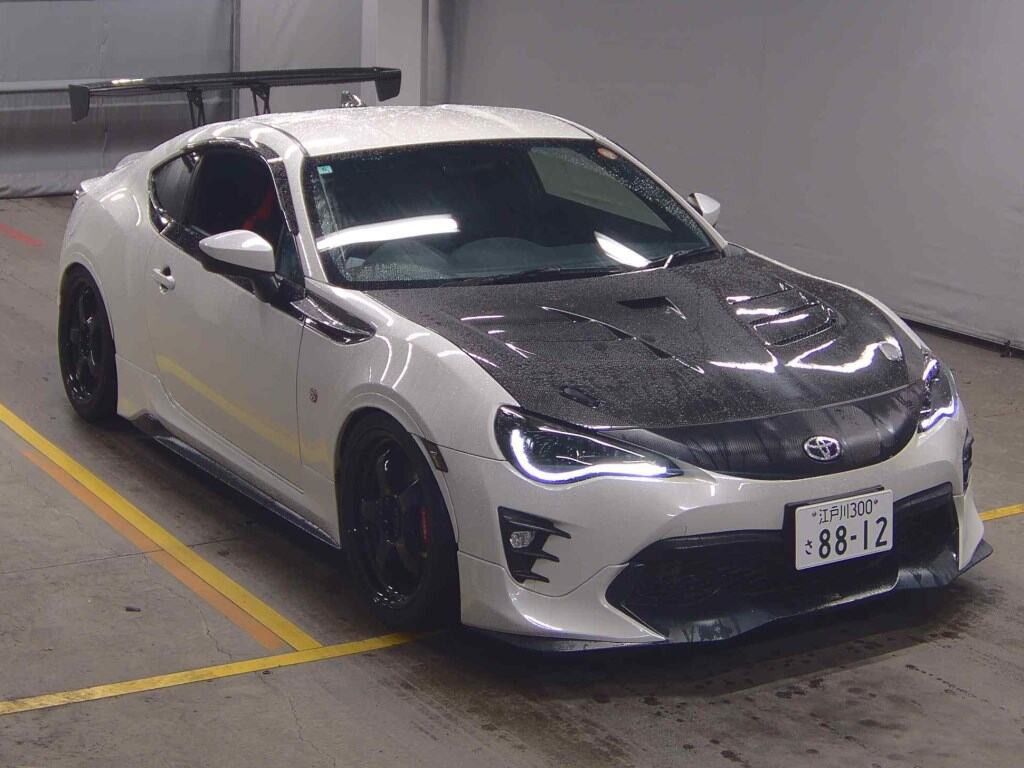 Toyota 86 2018 z aukcji japońskiej