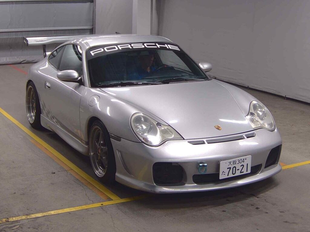 Porsche 911 2004 z aukcji japońskiej