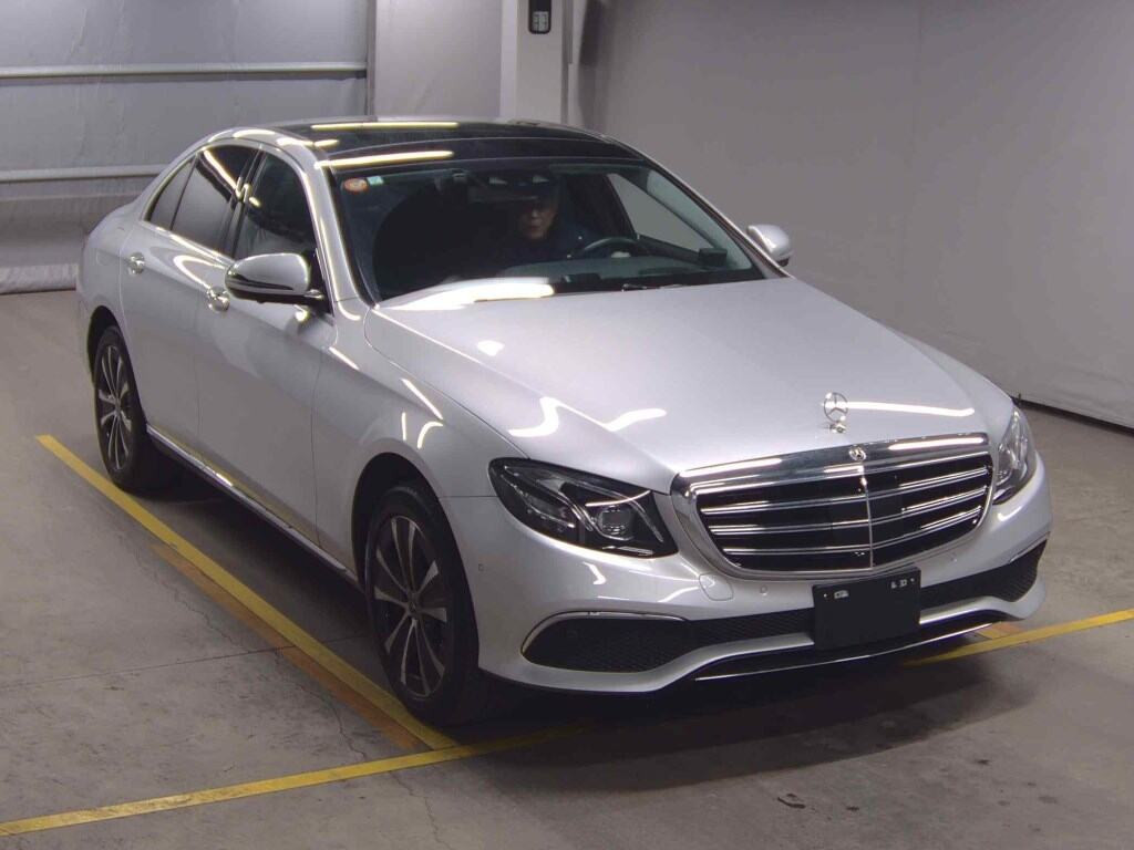 Mercedes Benz E-Class 2019 z aukcji japońskiej