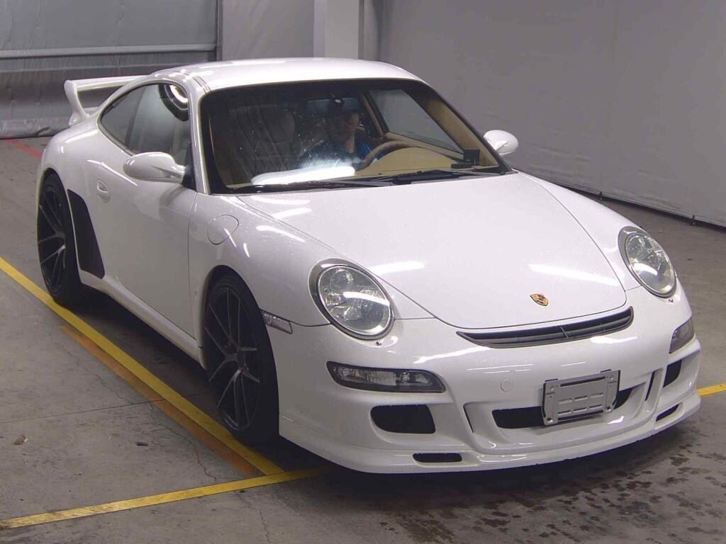 Porsche 911 2005 z aukcji japońskiej