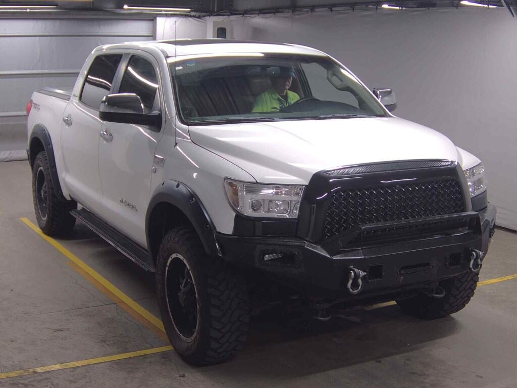 America Toyota Tundra 2012 z aukcji japońskiej