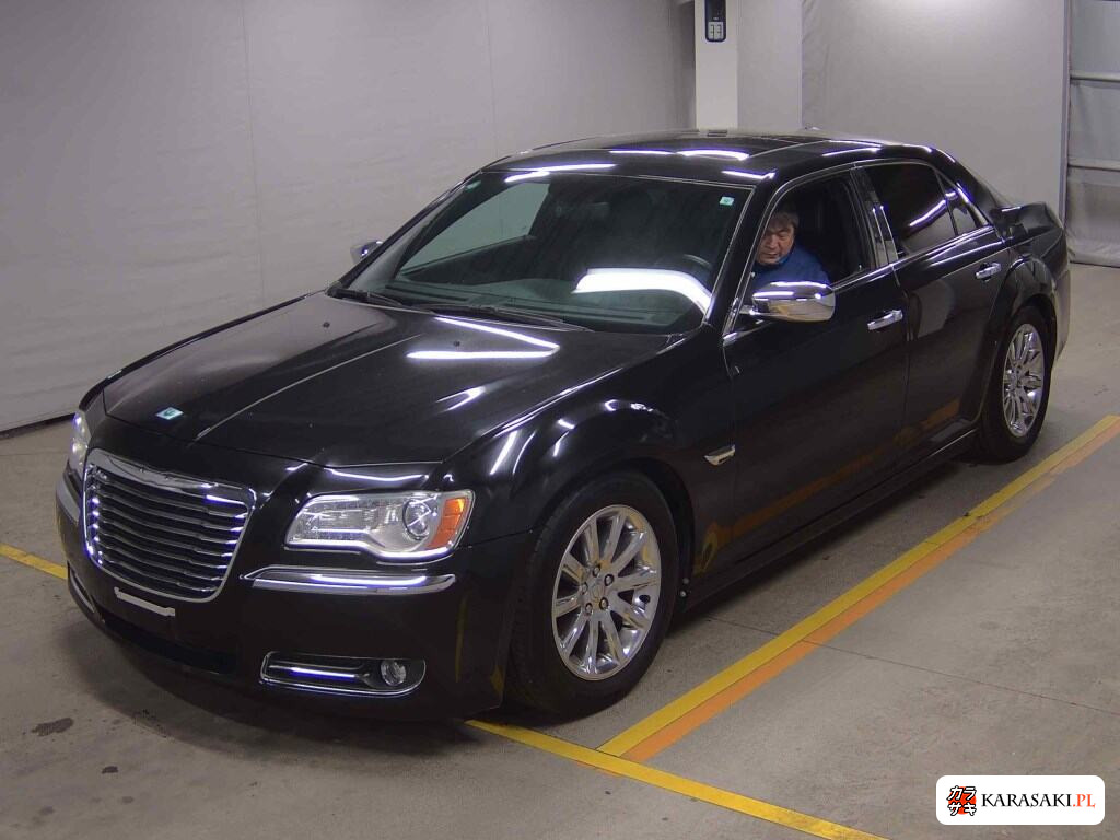 2011 Chrysler 300 3