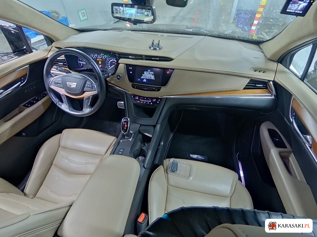 2019 Cadillac XT5 Crossover 4WD Platinum 5