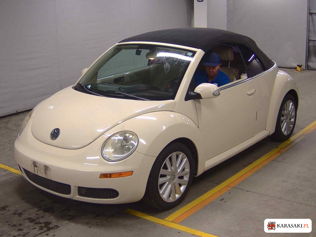 2011 Volkswagen New Beetle Cabriolet 3