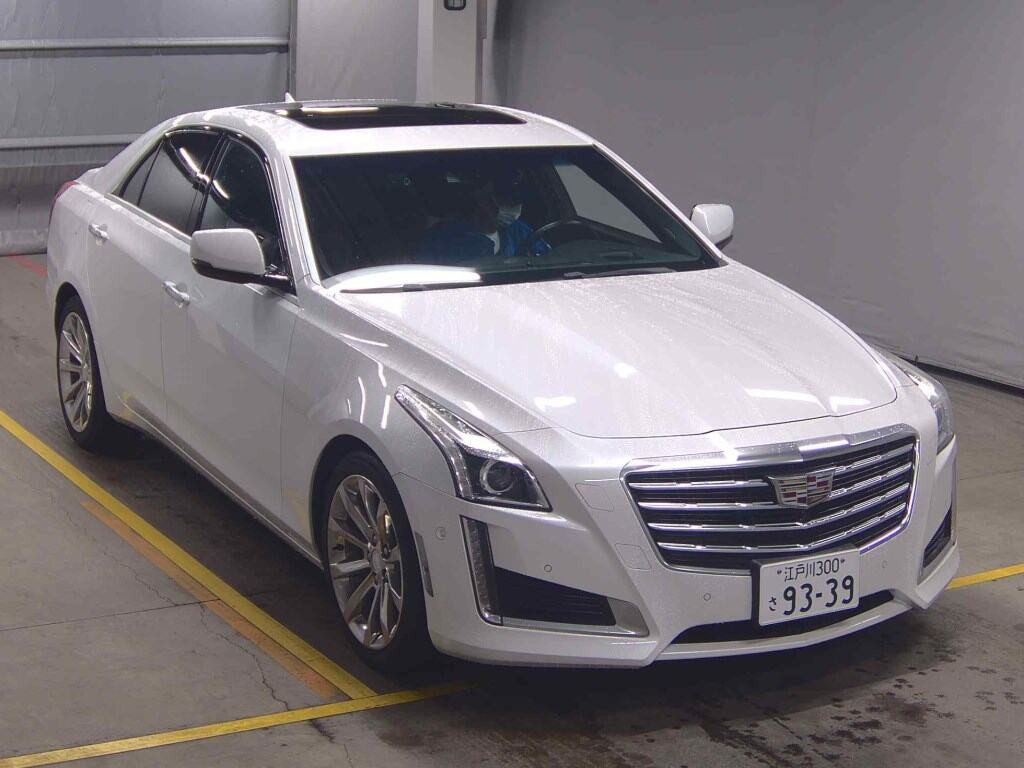 Cadillac CTS 2019 z aukcji japońskiej