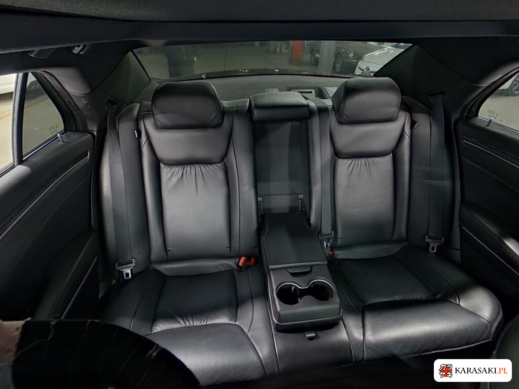 2011 Chrysler 300 6