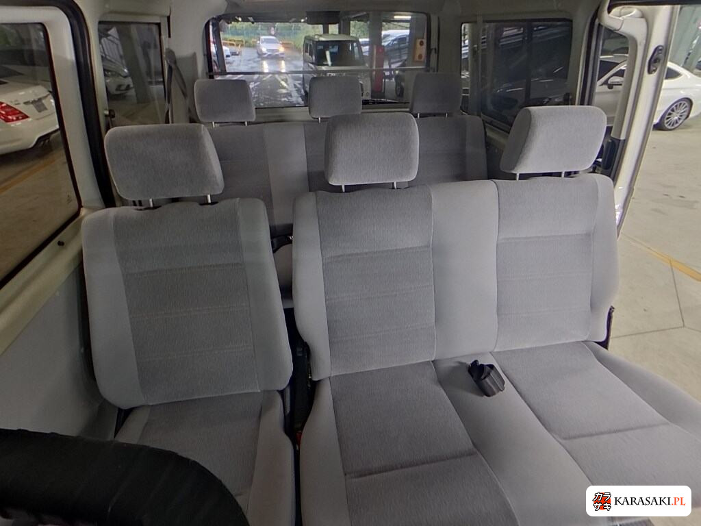 2004 Volkswagen Vanagon Base Grade 6