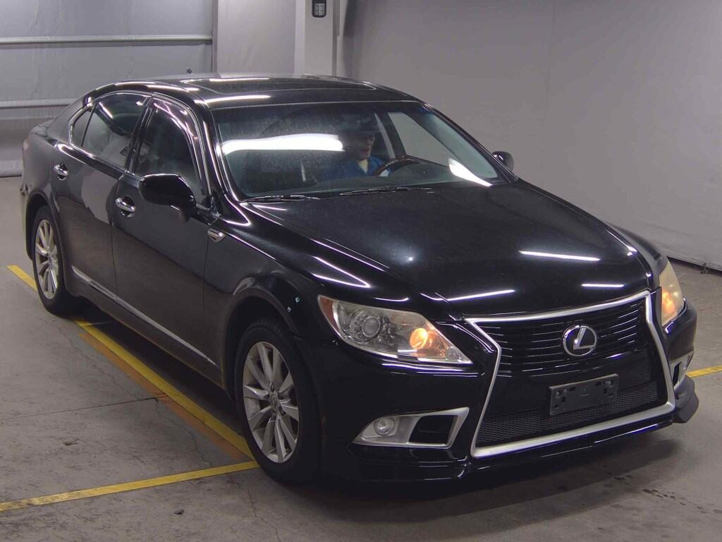 Lexus (us) LS460 2012 z aukcji japońskiej
