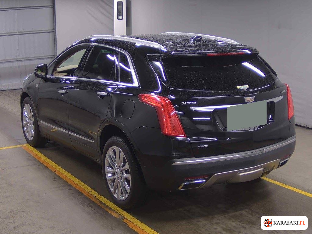 2019 Cadillac XT5 Crossover 4WD Platinum 2