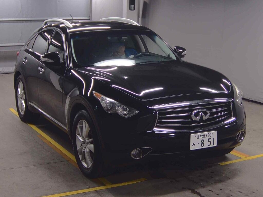 Infiniti FX37 2013 z aukcji japońskiej