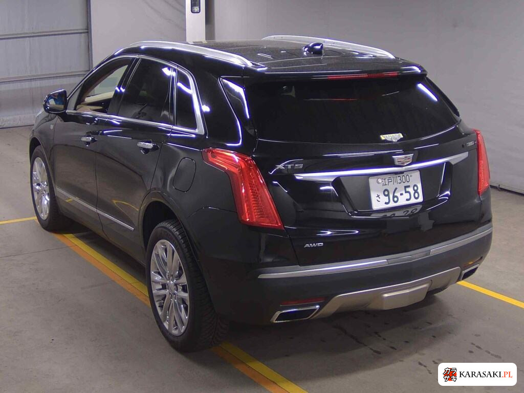 2019 Cadillac XT5 Crossover 4WD Platinum 2