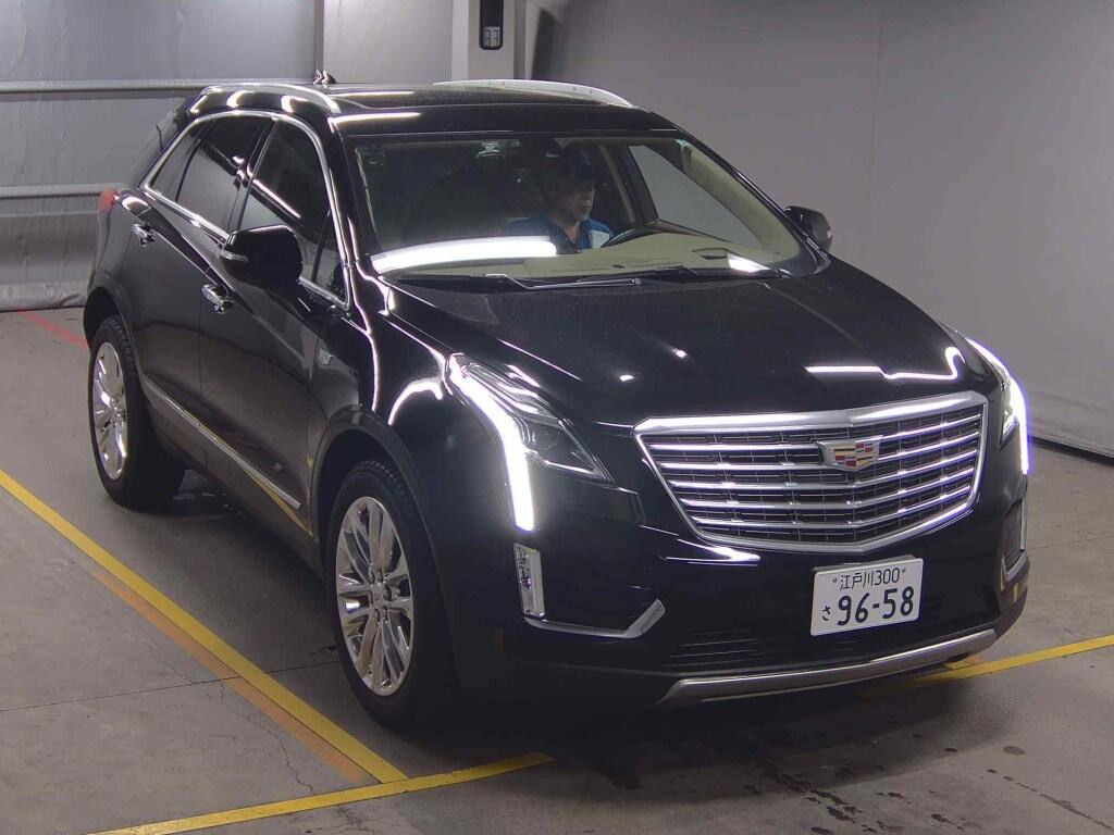 Cadillac XT5 Crossover 2019 z aukcji japońskiej