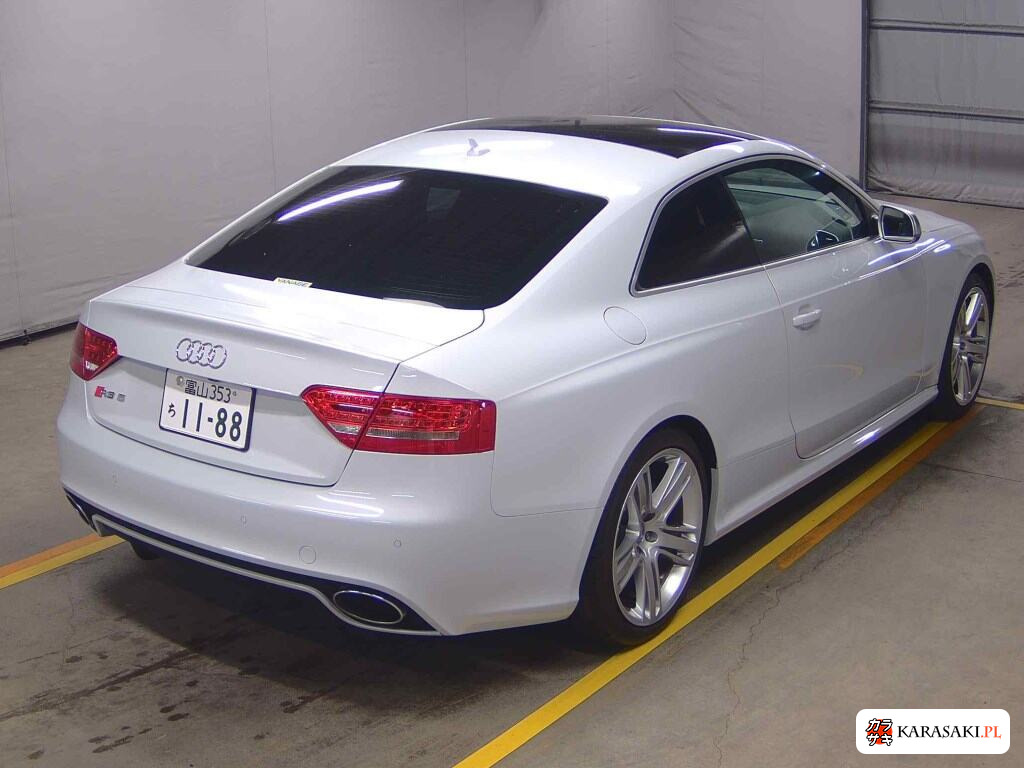 2011 Audi RS5 4WD Base Grade 4