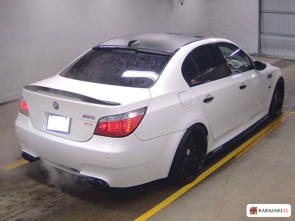 2005 BMW M5 4D 4
