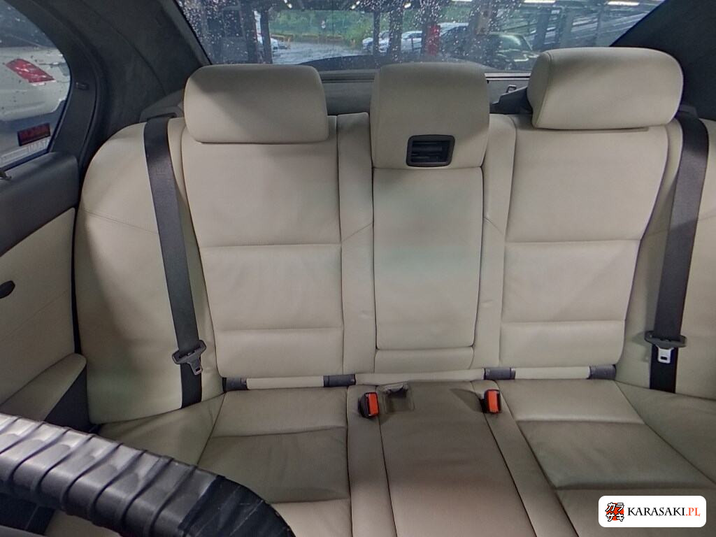 2005 BMW M5 4D 6