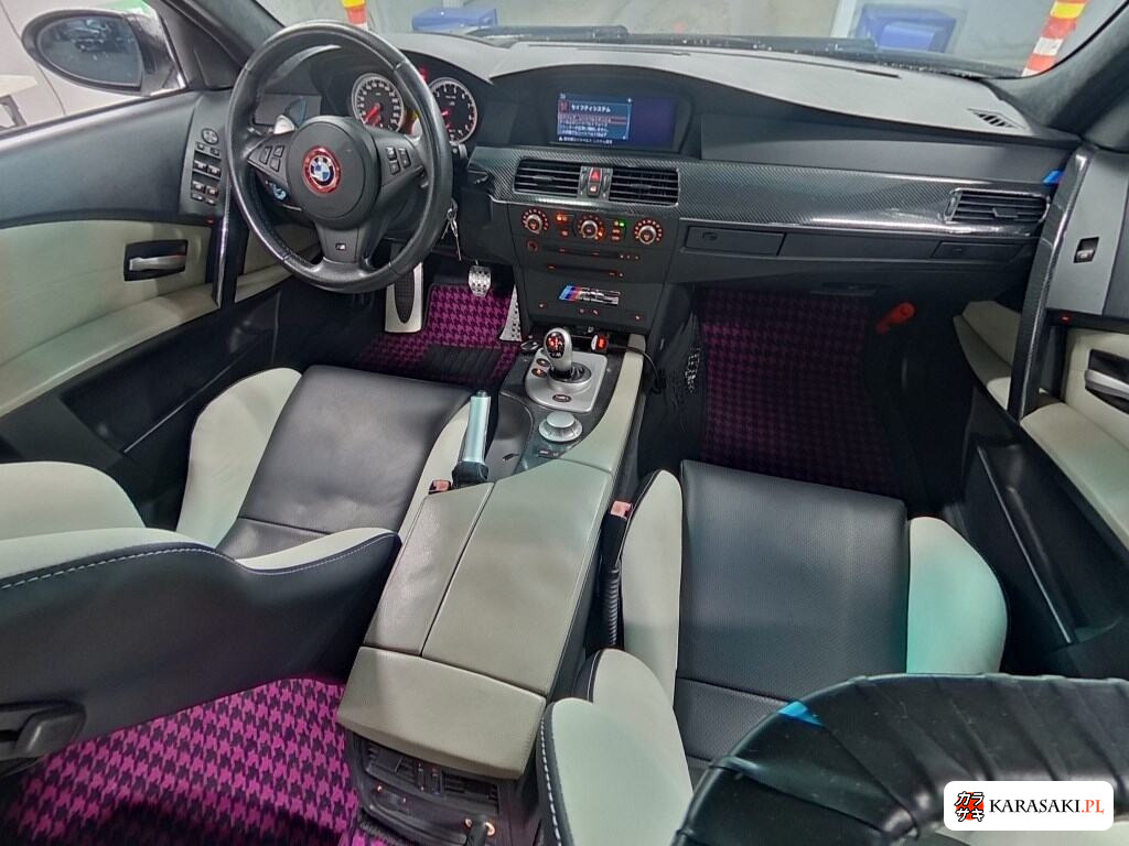 2005 BMW M5 4D 5