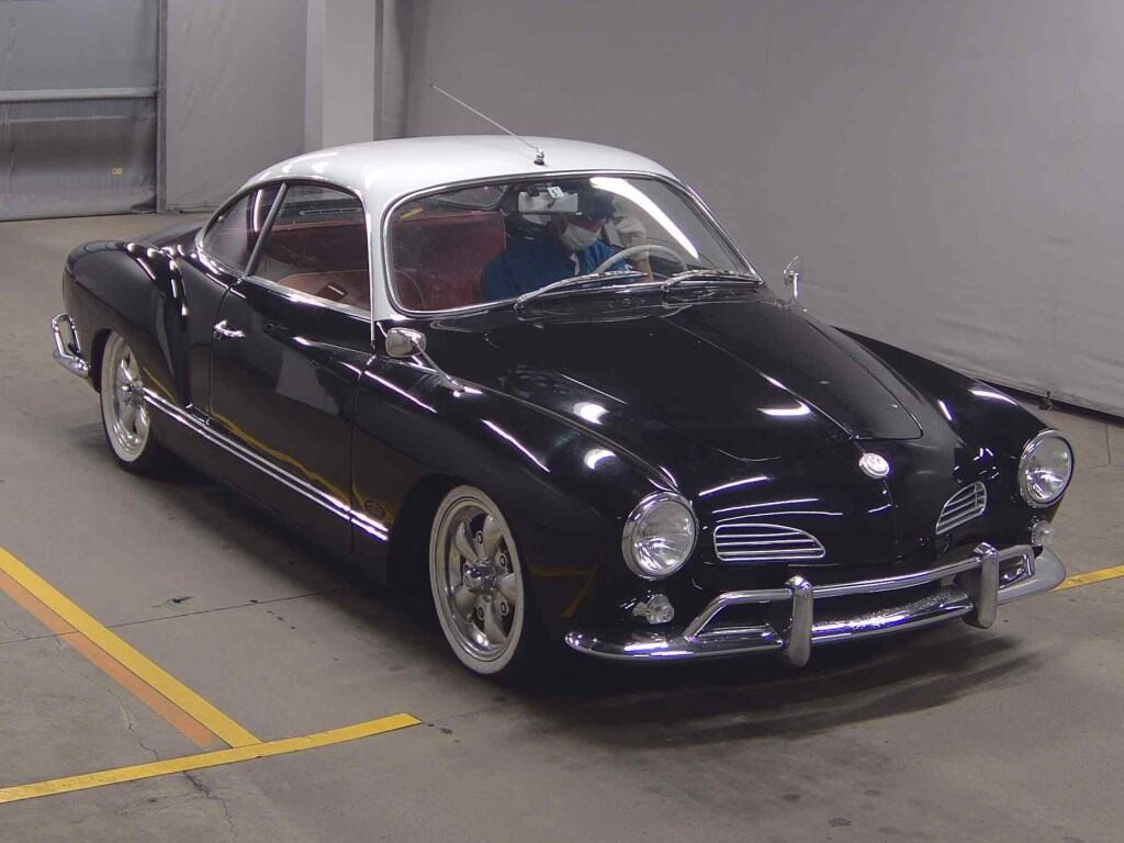 Volkswagen Karmann Ghia 1993 z aukcji japońskiej