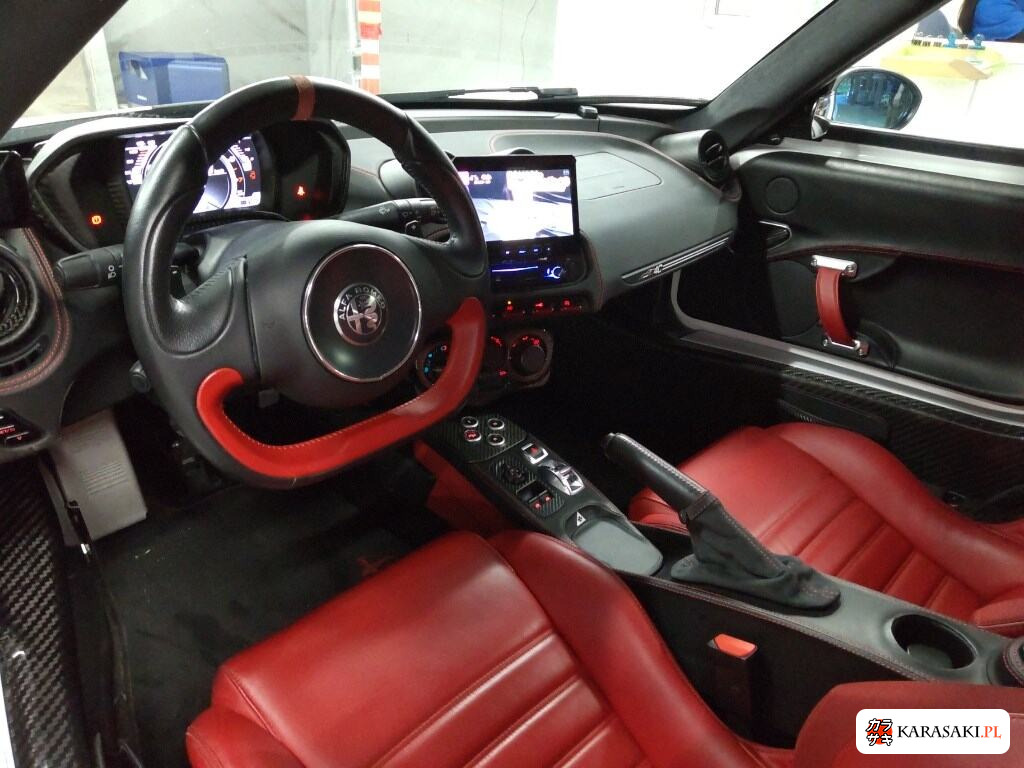 2017 Alfa Romeo 4C Base Grade 5