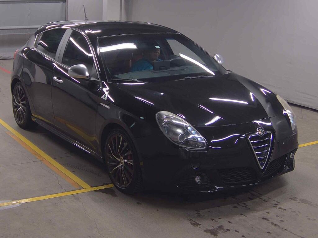 Alfa Romeo Giulietta 2013 z aukcji japońskiej