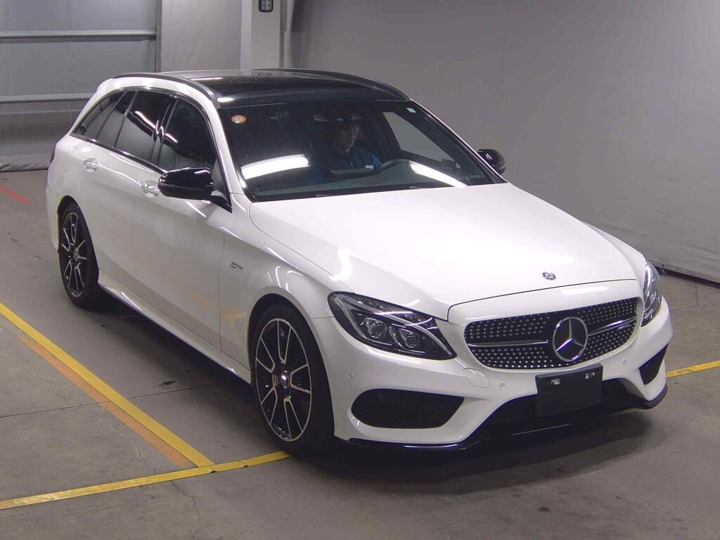 Mercedes-AMG C-Class Stationwagon 2017 z aukcji japońskiej