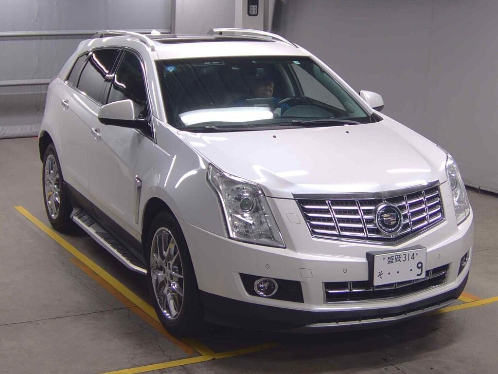 Cadillac SRX Crossover 2013 z aukcji japońskiej