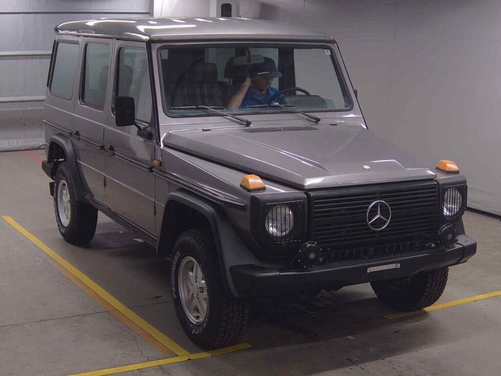 Mercedes-Benz Gelandewagen 1988 z aukcji japońskiej