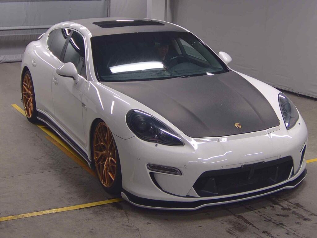 Porsche Panamera 2010 z aukcji japońskiej