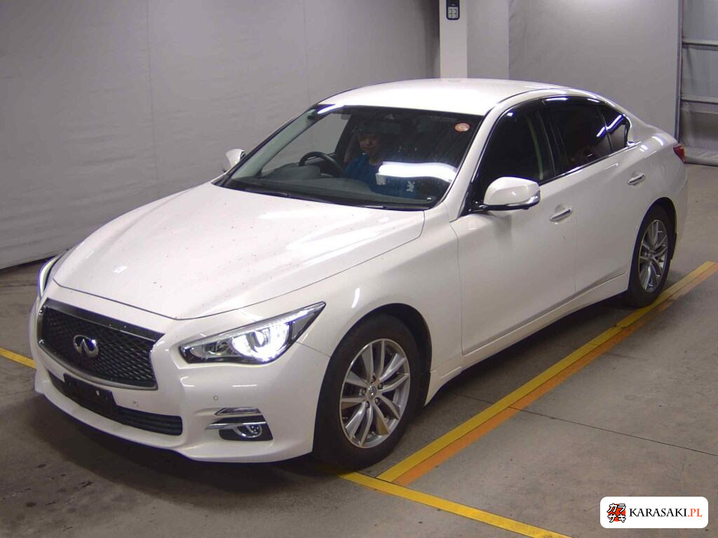 Nissan Skyline 2015 z aukcji japońskiej