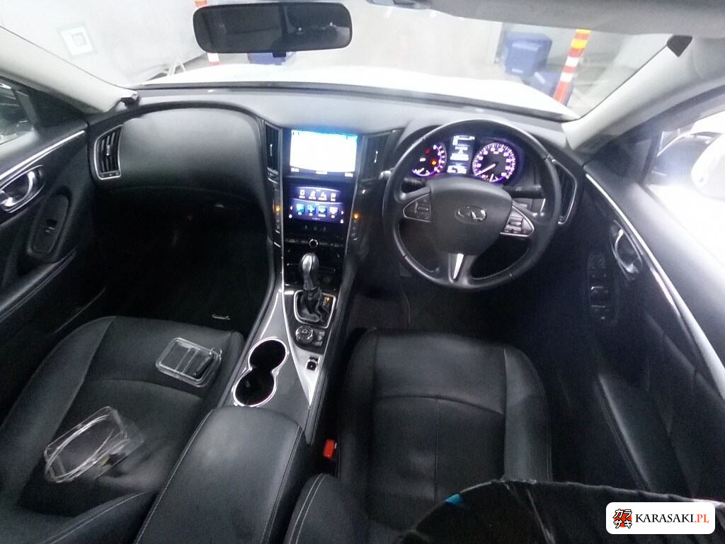Nissan Skyline 2015 z aukcji japońskiej