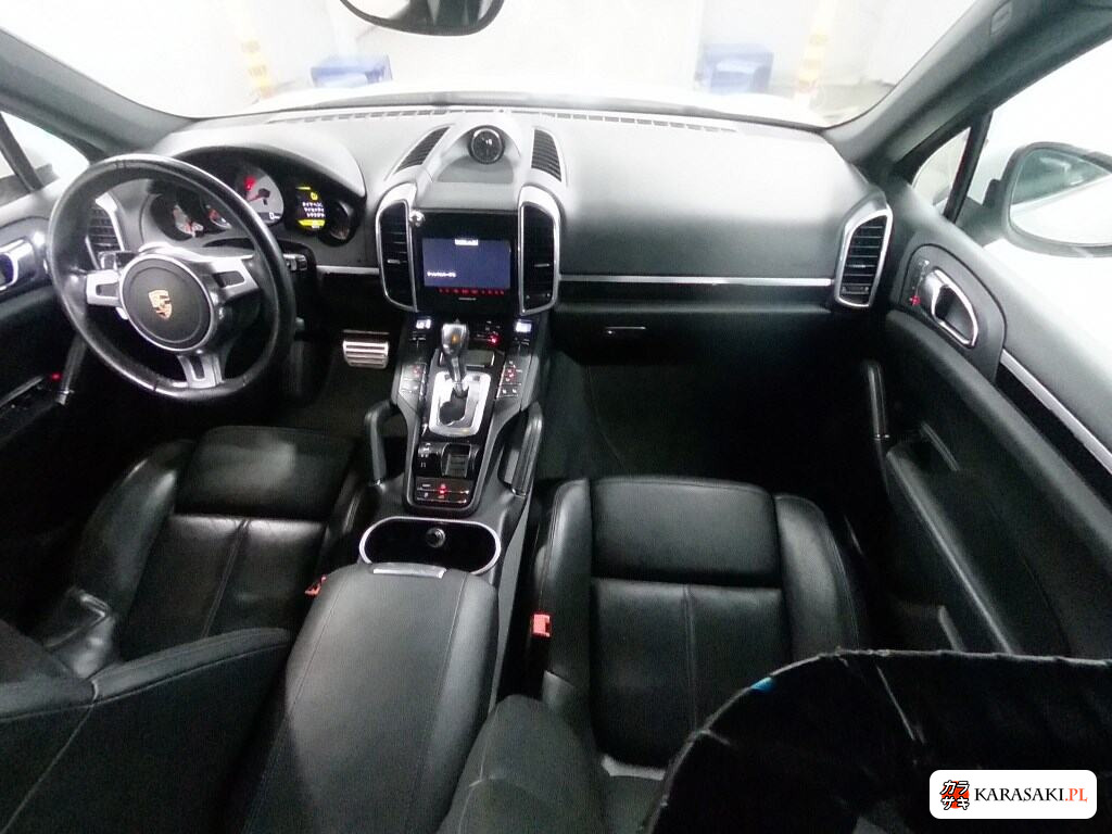 Porsche Cayenne 2011 z aukcji japońskiej