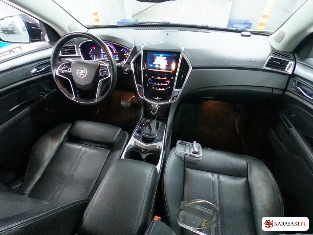Cadillac SRX Crossover 2015 z aukcji japońskiej