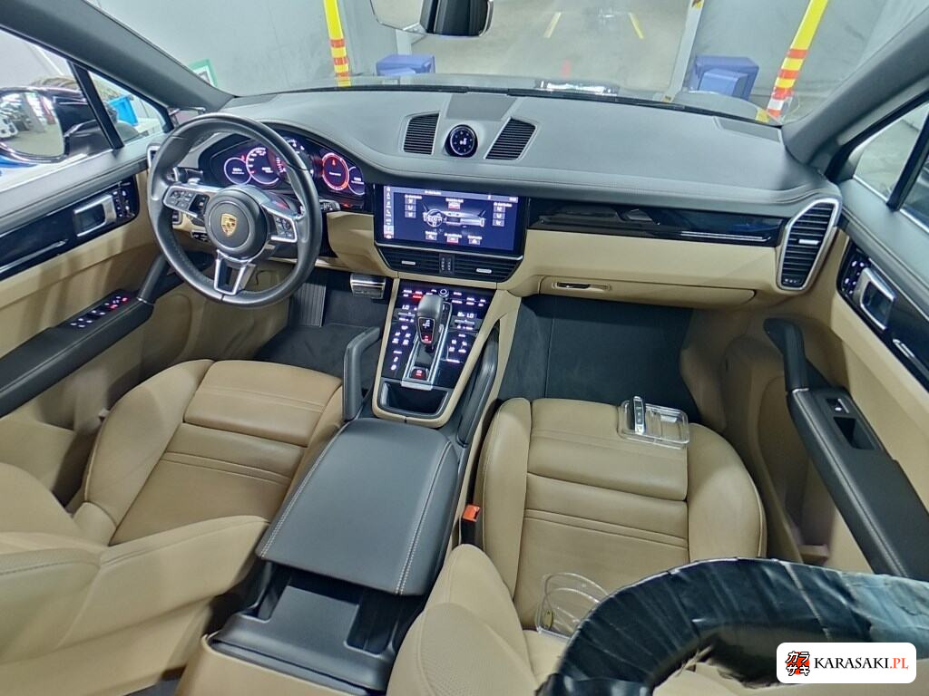Porsche Cayenne 2019 z aukcji japońskiej