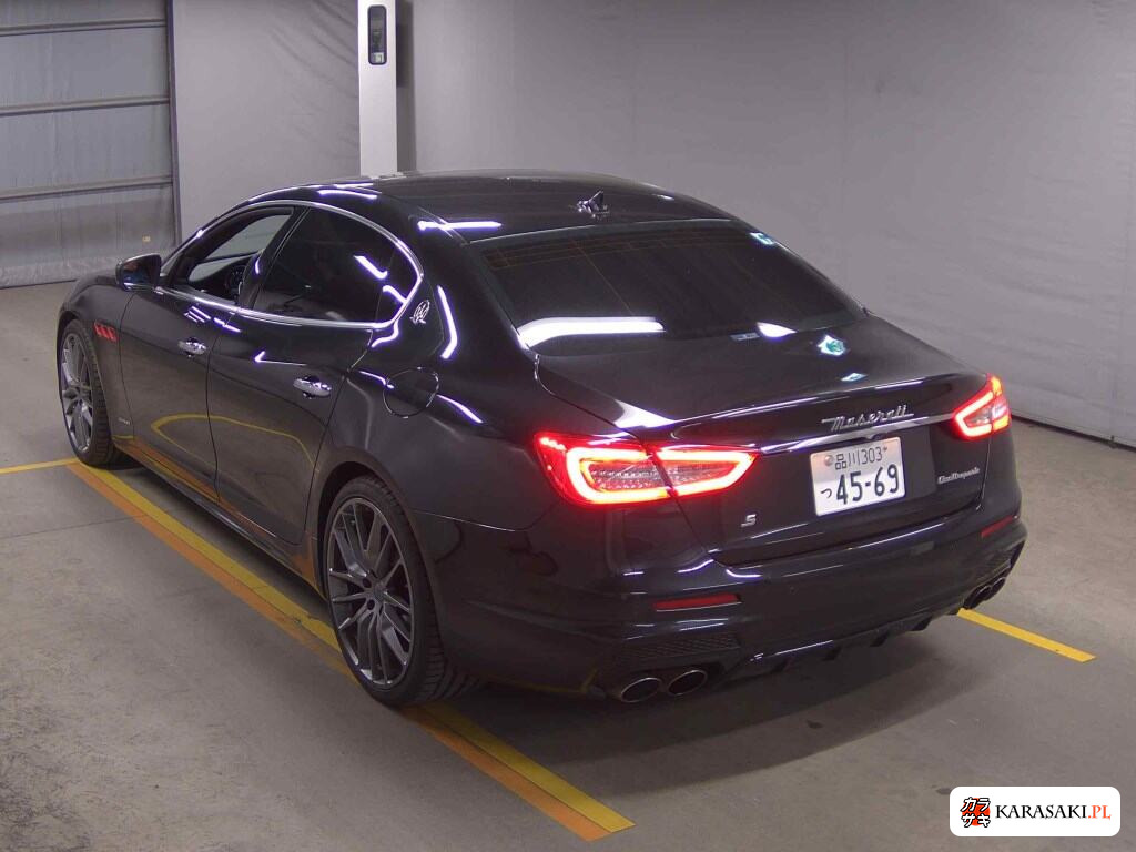 Maserati Quattroporte 2017 z aukcji japońskiej