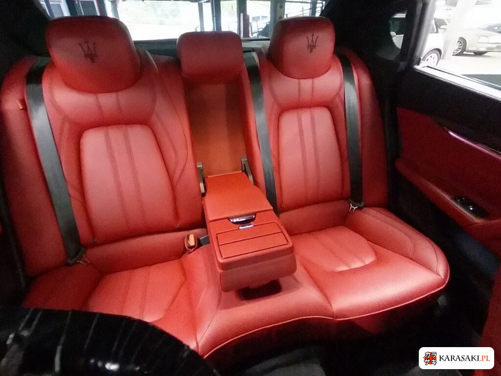 Maserati Quattroporte 2017 z aukcji japońskiej