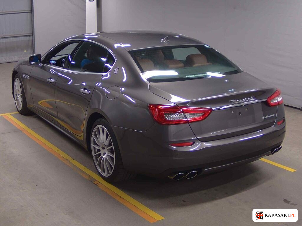 Maserati Quattroporte 2017 z aukcji japońskiej