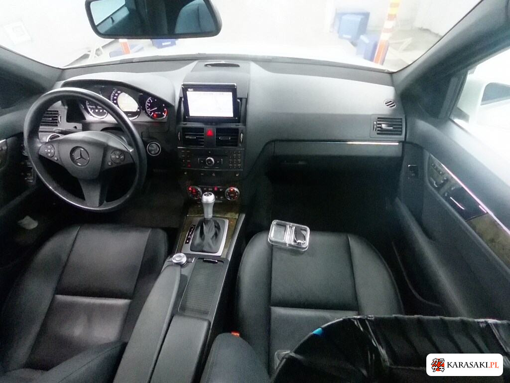 Mercedes Benz C-Class 2010 z aukcji japońskiej