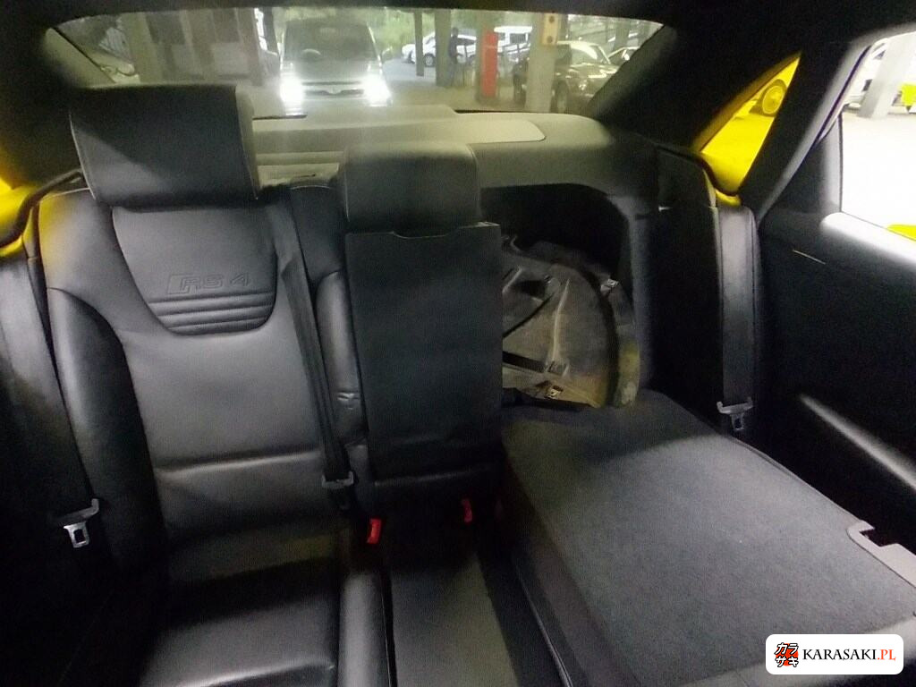 Audi RS4 2006 z aukcji japońskiej