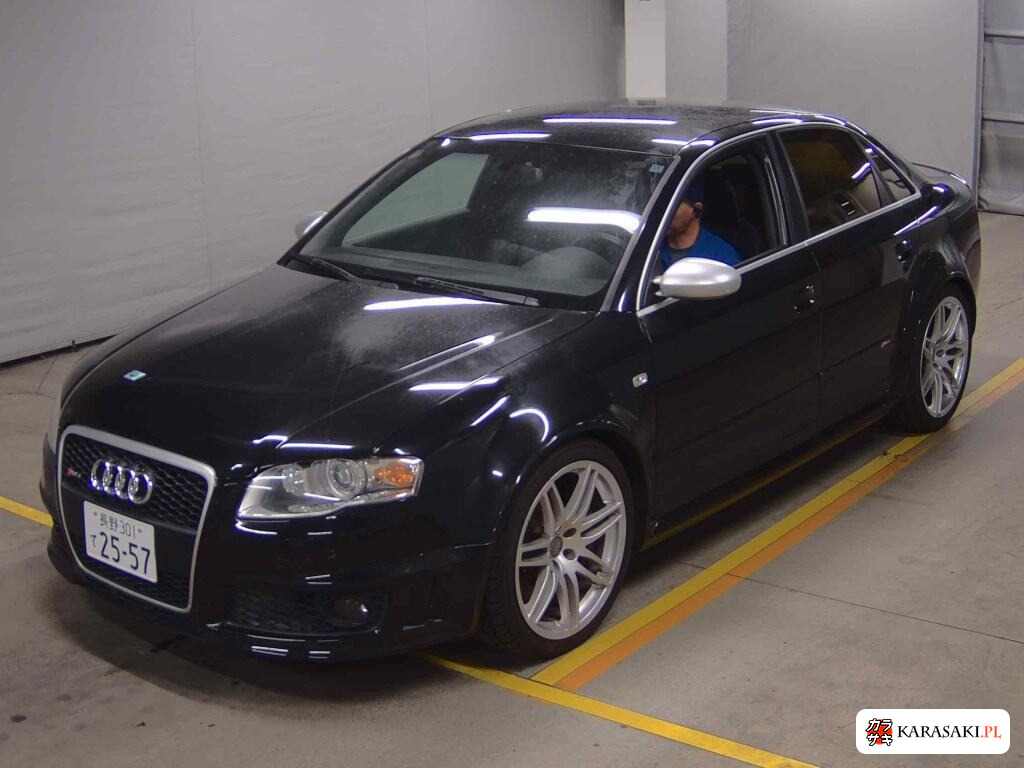 Audi RS4 2006 z aukcji japońskiej
