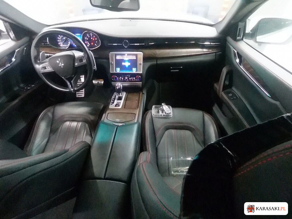 Maserati Quattroporte 2017 z aukcji japońskiej