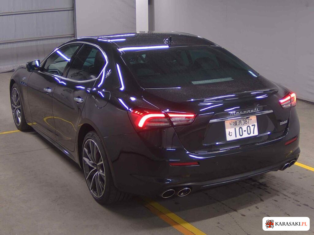 Maserati Ghibli 2023 z aukcji japońskiej