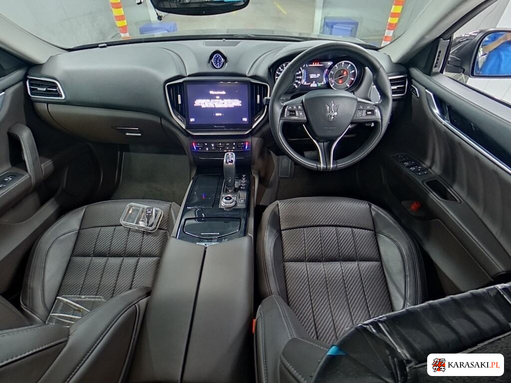 Maserati Ghibli 2023 z aukcji japońskiej
