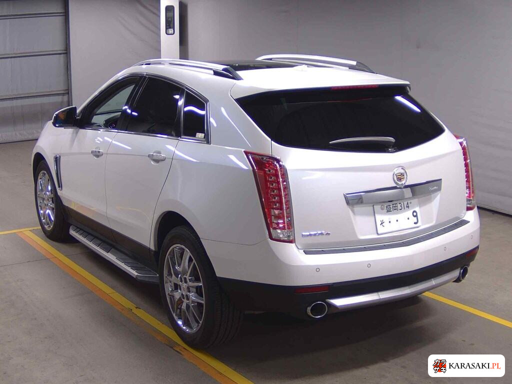 Cadillac SRX Crossover 2013 z aukcji japońskiej