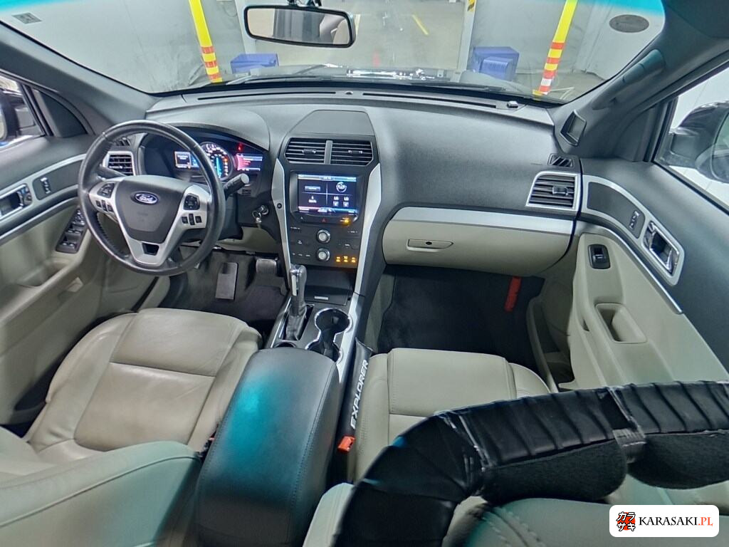 Ford Explorer 2014 z aukcji japońskiej