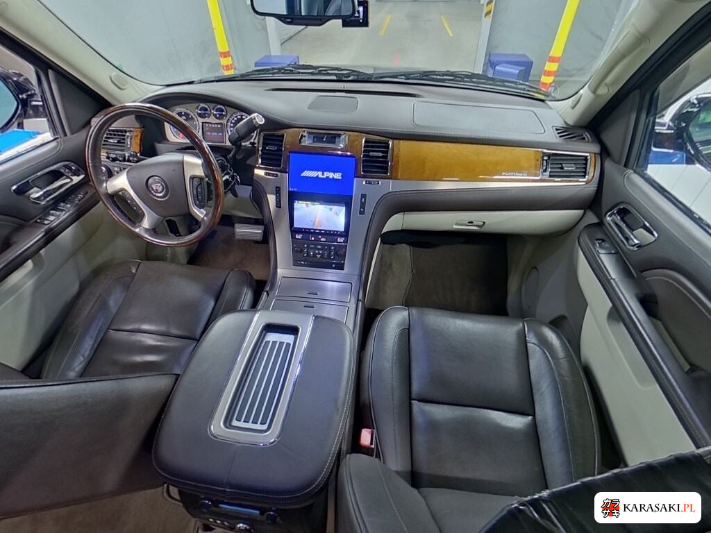 Cadillac Escalade 2012 z aukcji japońskiej