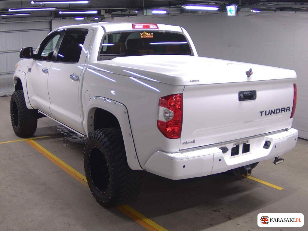 America Toyota Tundra 2016 z aukcji japońskiej