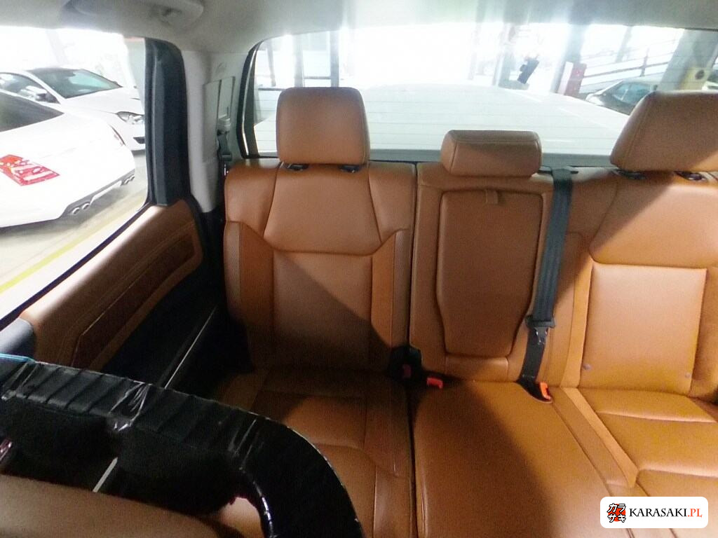 America Toyota Tundra 2016 z aukcji japońskiej