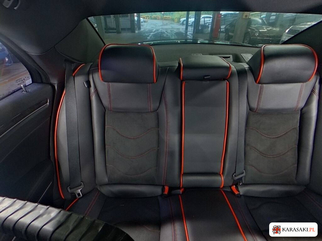 Chrysler 300 2012 z aukcji japońskiej