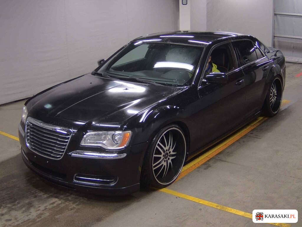 Chrysler 300 2012 z aukcji japońskiej